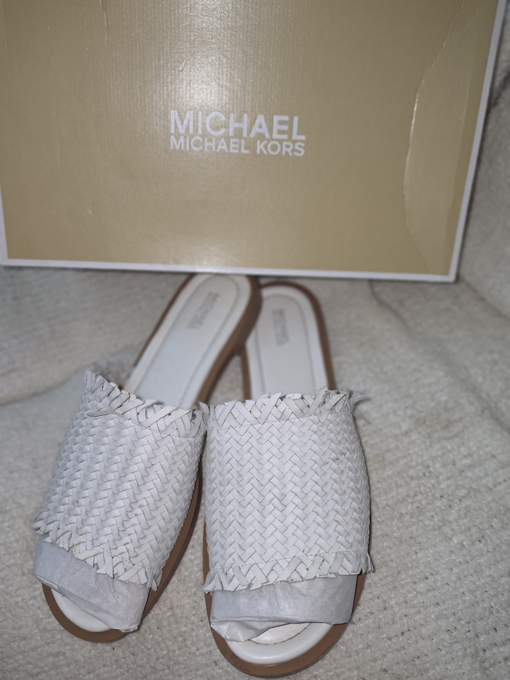 MICHAEL Michael Kors White Woven Slide Sandals "DEE Flat Sandal"
